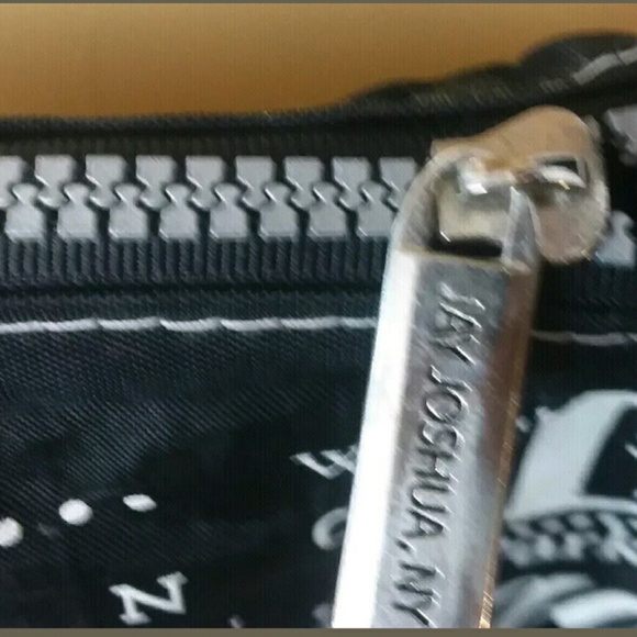 Jay Joshua Chicago Print Black Crossbody Bag - Picture 7 of 8